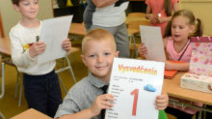 Ako reagovať na vysvedčenie svojho dieťaťa