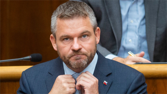 Cabinet survives no-confidence vote