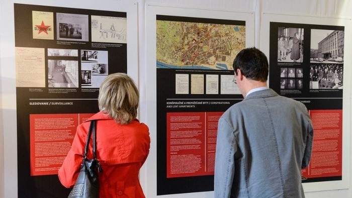 En Nitra se inaugura la exposición Prísne tajné! – Rigurosamente prohibido!