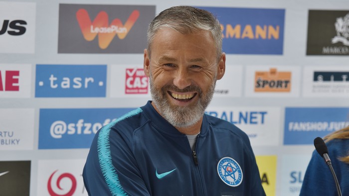 Futbal: Zraz v Senci