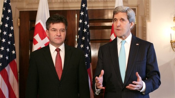 El Jefe de la Diplomacia eslovaca Miroslav Lajčák se reúne con su homólogo estadounidense John Kerry