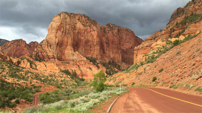 US Ambassador rewards best Slovak student photos taken in USA 