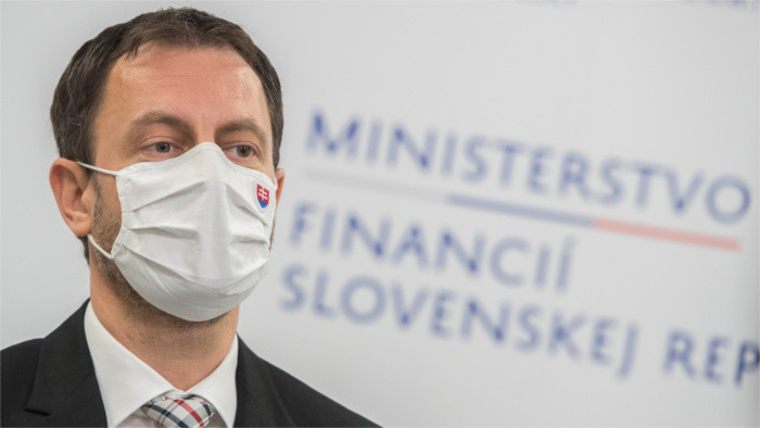FinMin: Slovak economy shrank by 5.8% in 2020, slight growth expected in 2021
