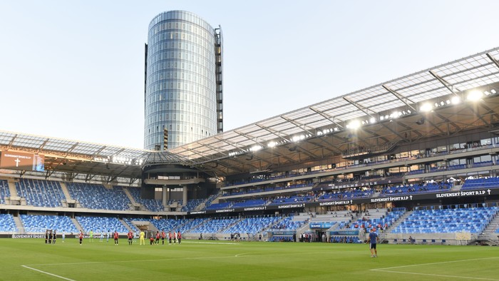 Pred futbalom Slovan Bratislava - Spartak Trnava