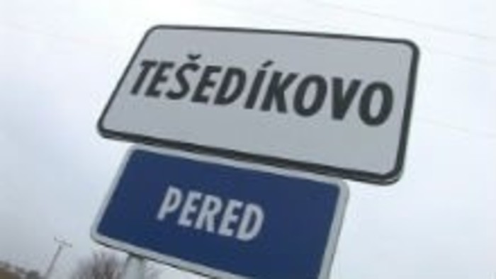 Tešedíkovo marad Pered