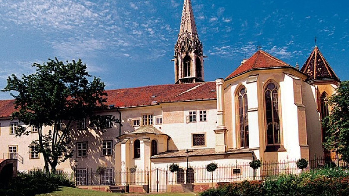 Mariánska kaplnka vo Františkánskom kostole v Bratislave 