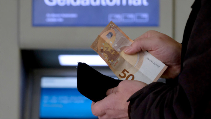 L’épargne des slovaques et irrégulière et insuffisante