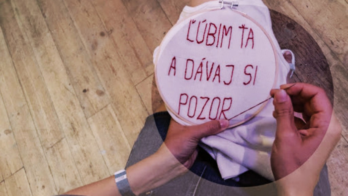 Divadlo Nude: Ľúbim ťa a dávaj si pozor! 