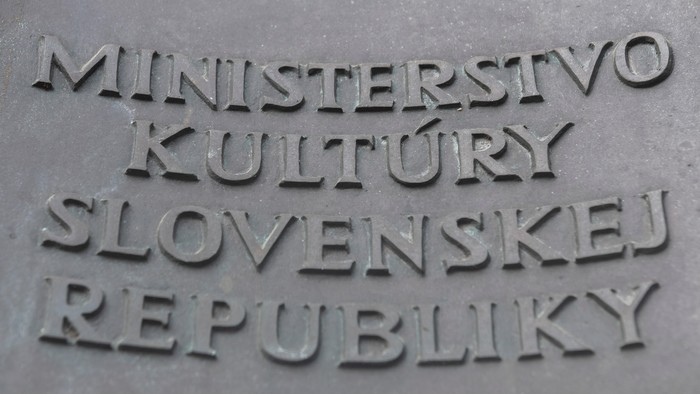 Špeciálna infolinka ministerstva kultúry