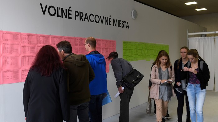 Miera nezamestnanosti na Slovensku klesá