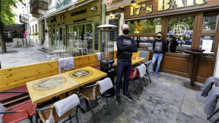 Abrirán las terrazas de los restaurantes 