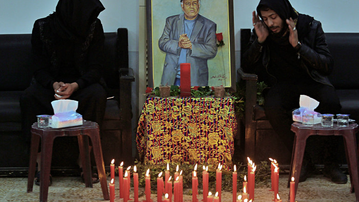 Iraq_Slain_Novelist951023591602.jpg