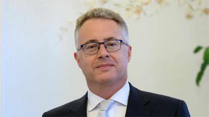 El ministro Korčok se entrevistó con el embajador británico Nigel Baker
