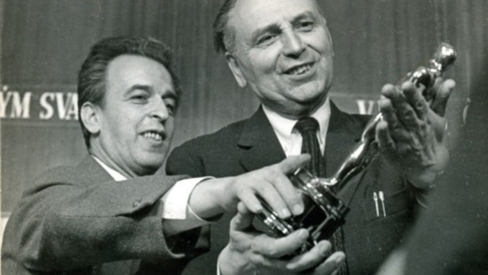 Fakty: Václav Macek / Ján Kadár