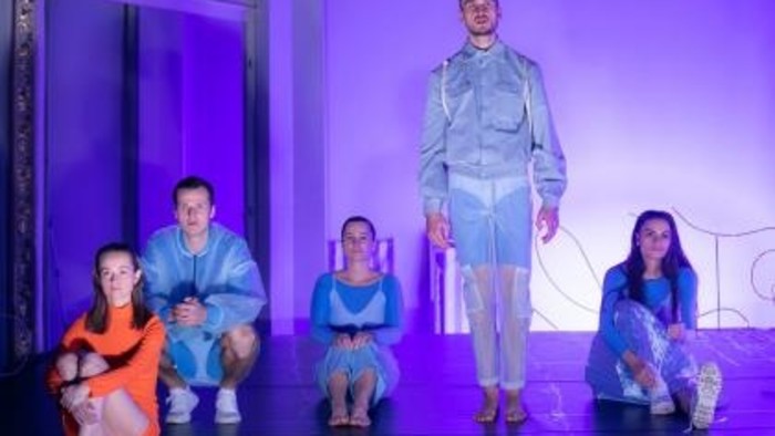 ŠDKE má premiéru Čiernej vody Rolanda Schimmelpfenniga