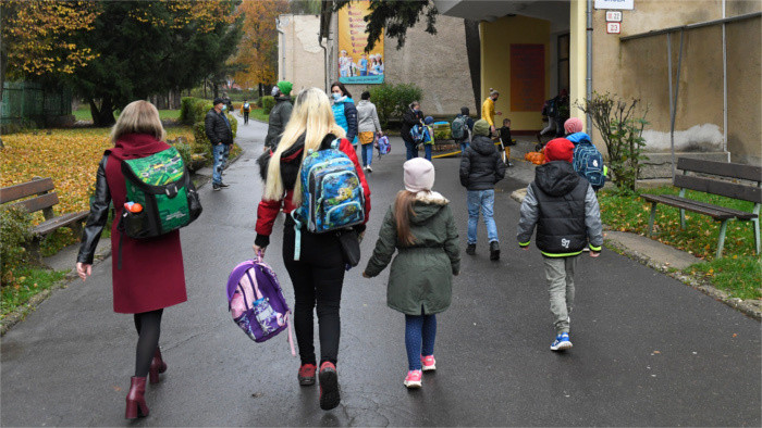 Sería bueno que los alumnos volvieran a las escuelas, opina el ministro Gröhling