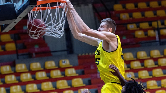 Slovenskí basketbalisti si večer zmerajú sily s Kosovom