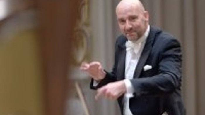 Recenzia koncertu: ABONENTI + ONLINE Beethoven Mozart Wagner Debussy Ravel