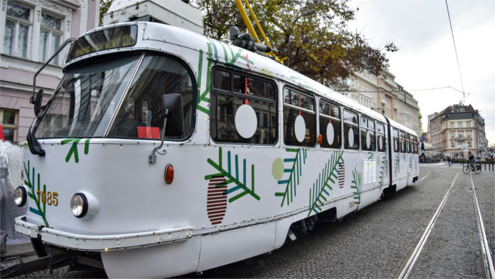 Рождественский трамвай - мобильная галерея    