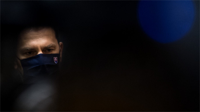 La Présidente de la République et une grande partie du gouvernement mis en quarantaine