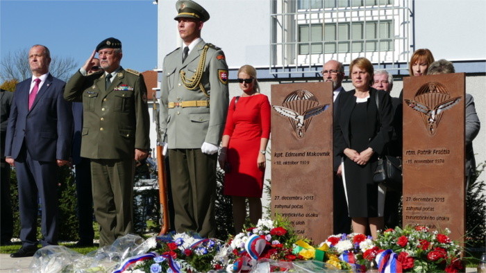 Памятник павшим воинам