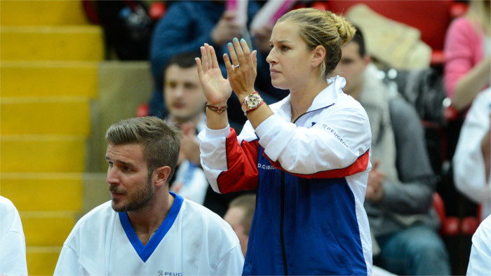 Ehemalige Tennisspielerin bei Covid-19-Impfung bevorzugt