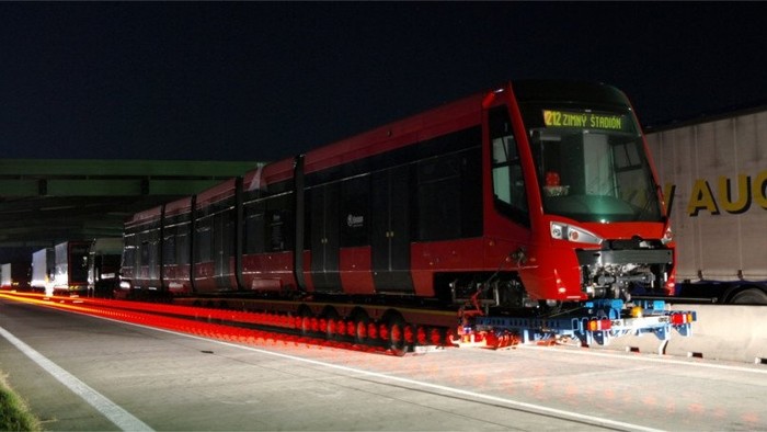 Prvá nová obojsmerná električka je už v Bratislave