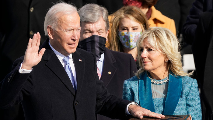 Joe Biden letette esküjét