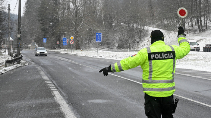 Police: 19,228 violations of anti-pandemic measures