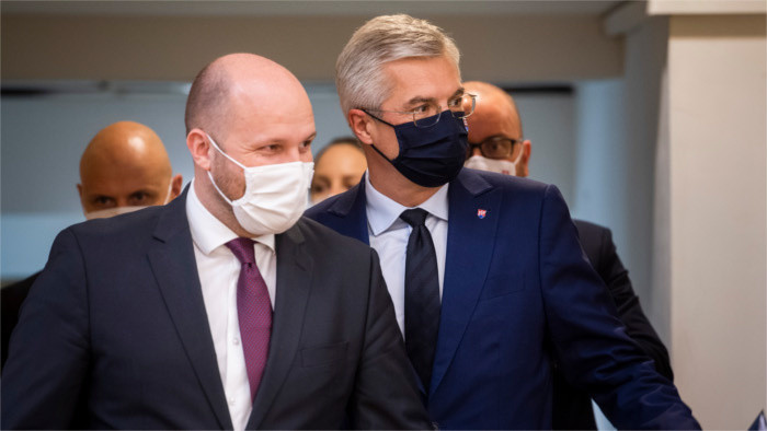 Après 16 ans, le parlement adopte la Stratégie de défense