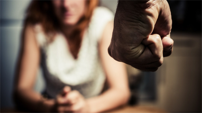 Drei Millionen zur Hilfe für misshandelte Frauen