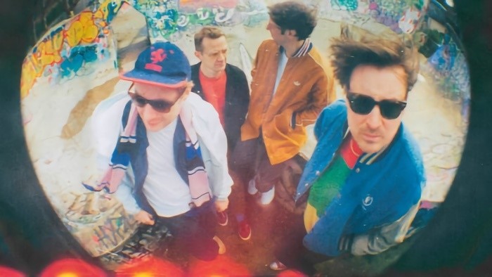 Album týždňa: Django Django - Glowing in the Dark