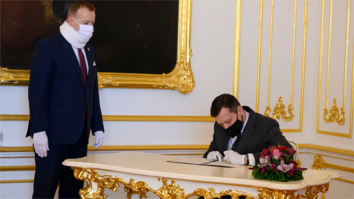 Daniel Lipšic presta juramento y asume oficialmente el cargo de fiscal especial