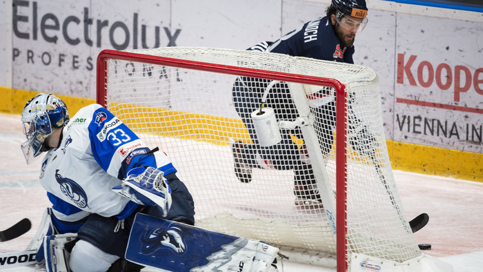Po hokeji Slovan - Poprad