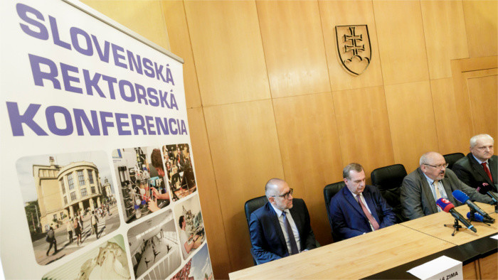 Le budget de l’enseignement supérieur est insuffisant