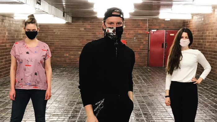 NaiKavols v :Popo_FM