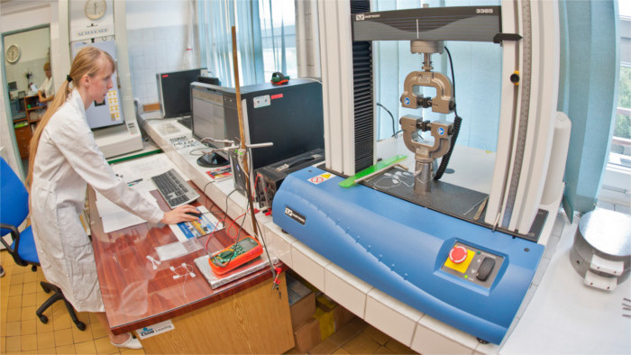 700 millions d'euros à la science, à la recherche et à l'innovation