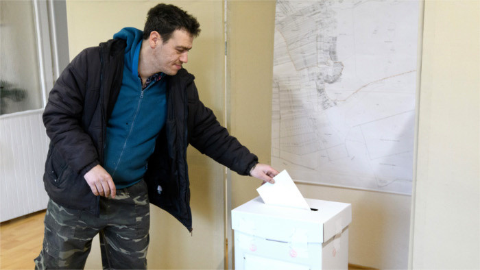 El partido Voz Socialdemocracia sería el ganador de posibles comicios parlamentarios 