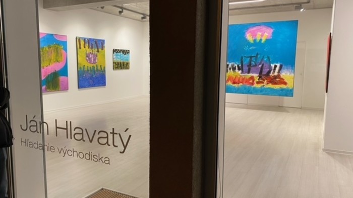 Hľadanie východiska Jána Hlavatého si môžete pozrieť cez okno Galérie Čin čin