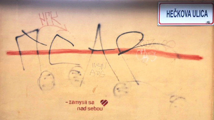 Poézia mesta: Liza Gennart – Zamysli sa nad sebou