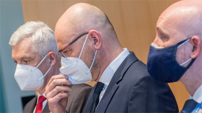 Le SaS a suspendu sa participation à la coalition jusqu'à la démission du Premier ministre