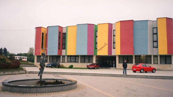 Najprv otvorte, potom pošleme