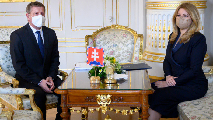 Spoutnik V : La Présidente de la République slovaque Zuzana Čaputová apporte son soutien aux scientifiques 