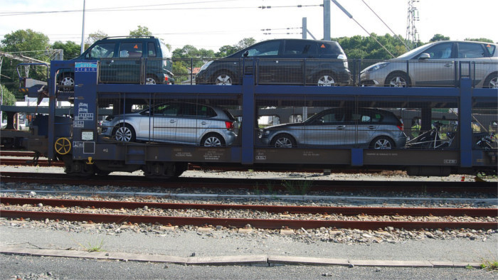 Rail passengers can take their cars with them to Croatia in summer 