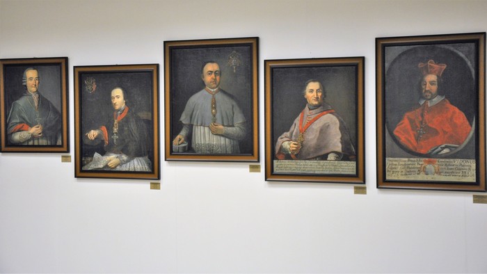 História blízka vzdialená / Kam zmizli vzácne obrazy z kláštora v Hronskom Beňadiku?