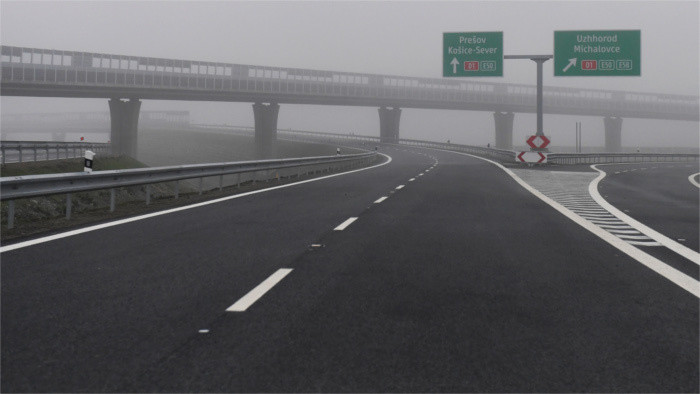 Bratislava: Man drives wrong way on highway, ignoring police gunshots