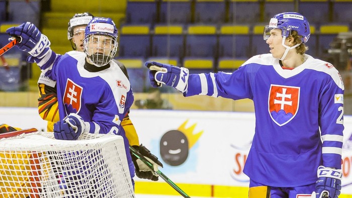 Slovensko uzatvára v Česku prípravu na MS v hokeji 2021