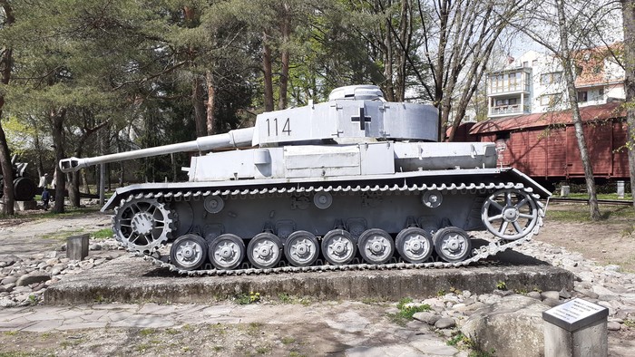 Deň víťazstva nad fašizmom / Adopcia tankov z 2. svetovej vojny