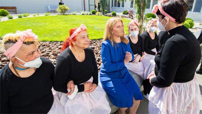 Präsidentin Zuzana Čaputová besuchte Pflegeheim 