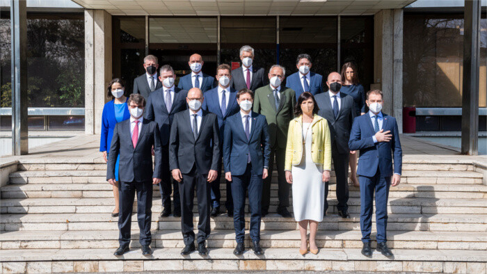 Confiance vis-à-vis des hommes politiques